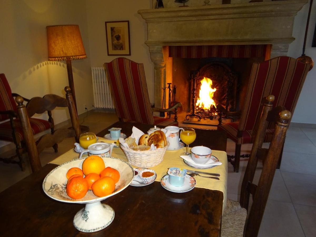 Golf Club D'Uzes Bed & Breakfast Exterior photo